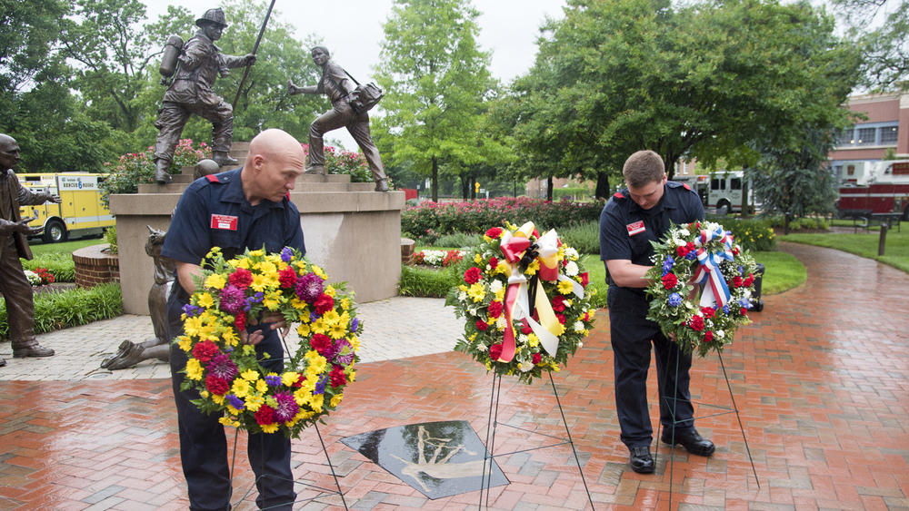 placing of the meorial wreaths